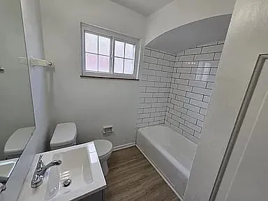 2365 E Livingston Ave #A — Photo 5