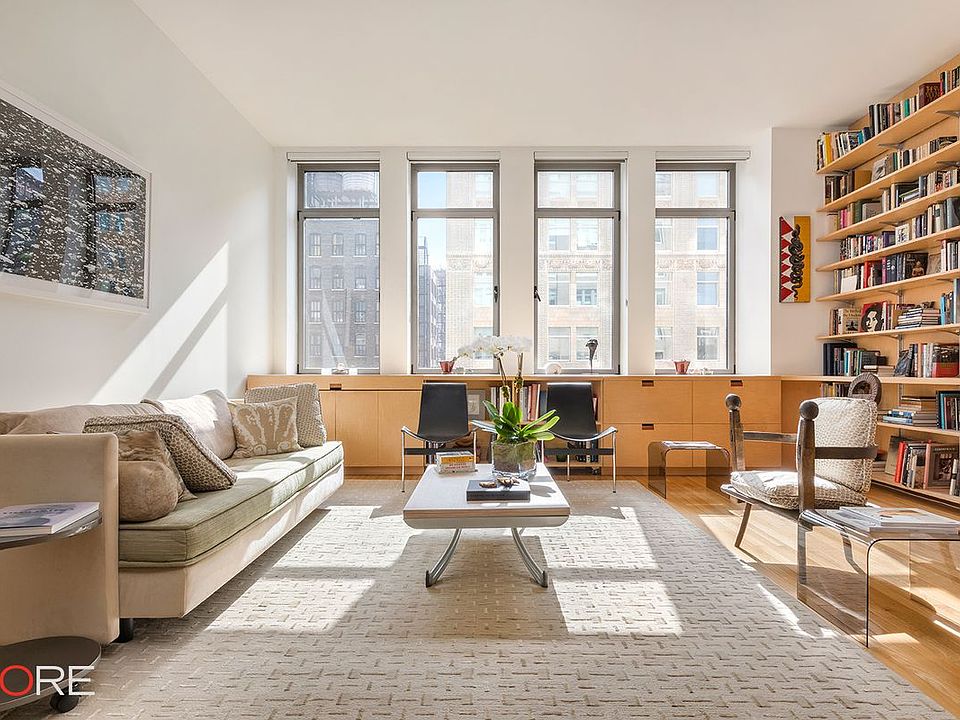 1st image of 252 7th Ave APT 9N