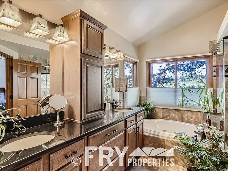 25875 Buffalo Ln — Photo 27