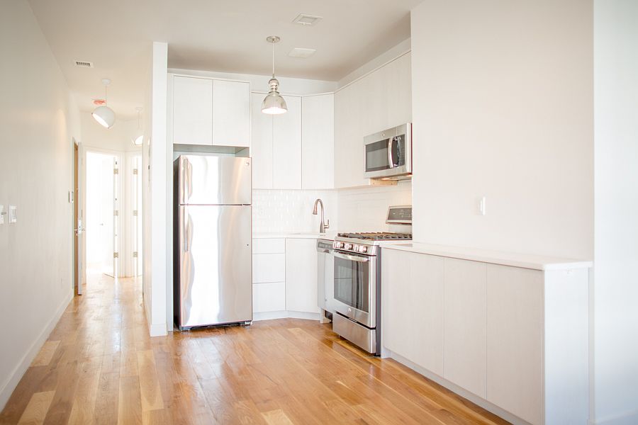 1st image of 52B Vernon Ave