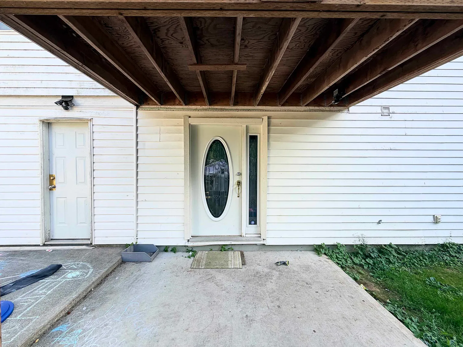 1 bed, 700 sqft, $1,100 — Photo 1
