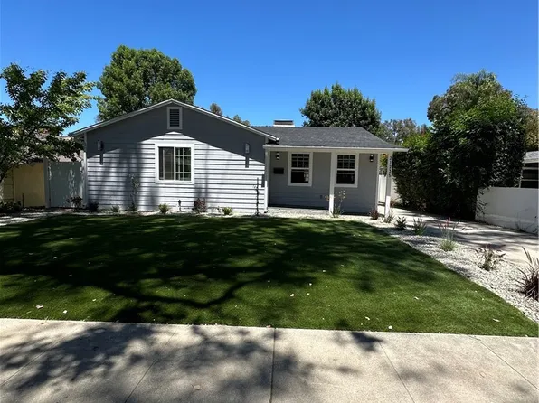 21235 Lopez St, Woodland Hills, CA 91364