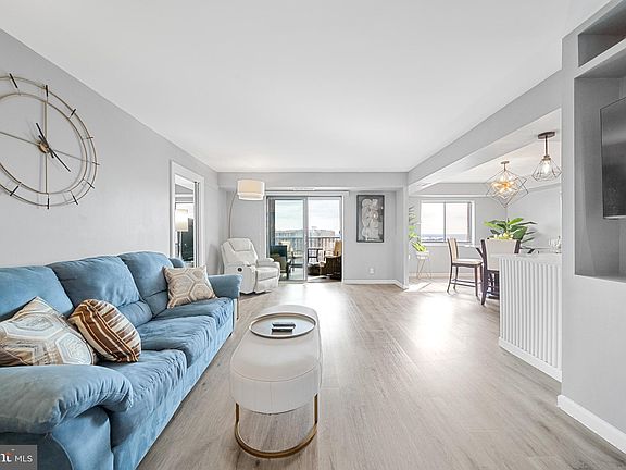 4th image of 5902 Mount Eagle Dr APT 1206