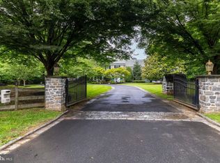 107 E Mill Rd, Flourtown, PA 19031