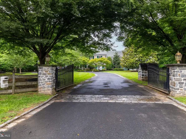 107 E Mill Rd, Flourtown, PA 19031