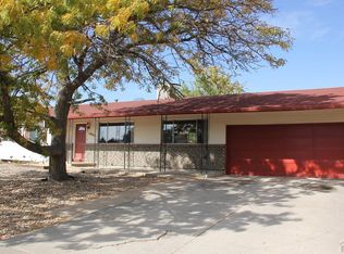 1905 Pioneer Rd, Pueblo, CO 81008