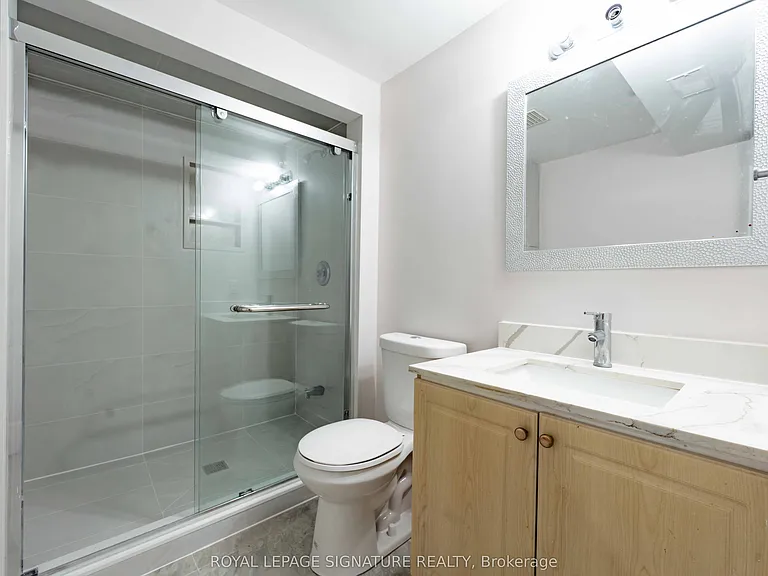4742 Creditview Rd — Photo 15