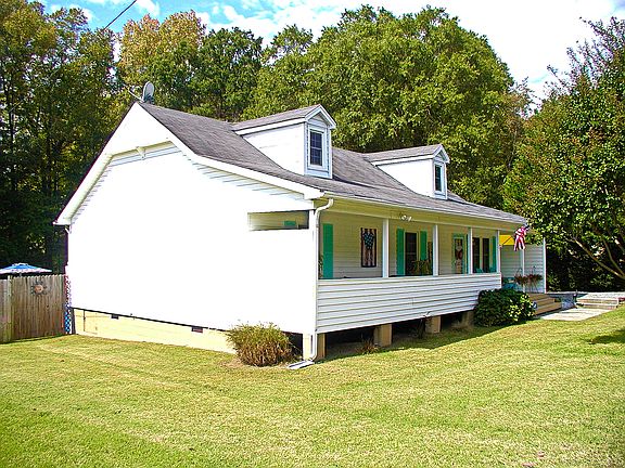 2nd image of 1802 Yarbrough Dr