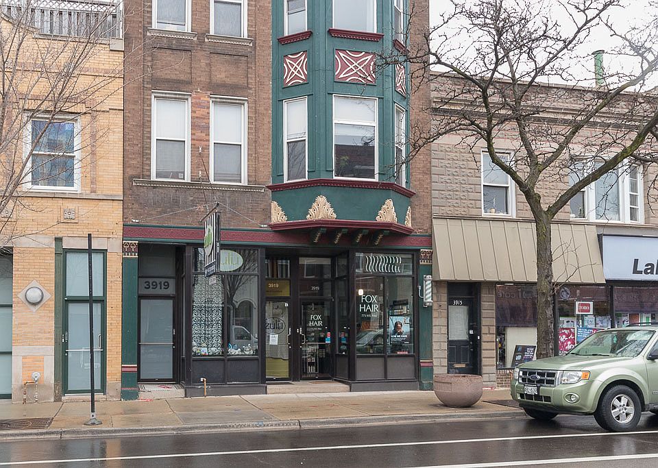 1st image of 3919 N Lincoln Ave APT 3
