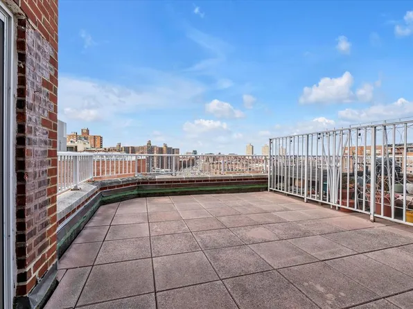 107-40 Queens Boulevard image 13 of 18