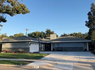 514 W Memory Ln, Santa Ana, CA 92706