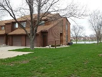 2154 Sunview Dr photo 1