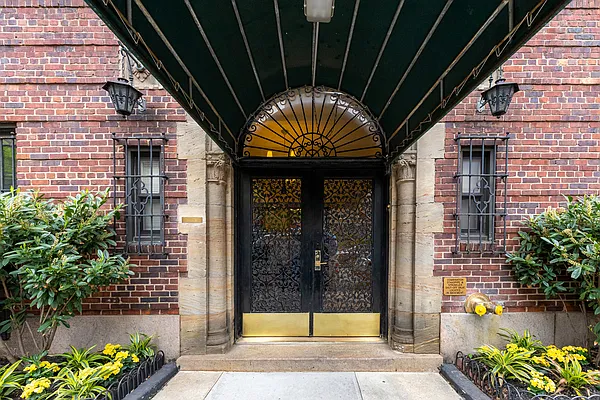 Sold by Brown Harris Stevens | media 17