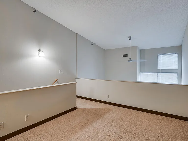 Laurel Village Apartments — Photo 65