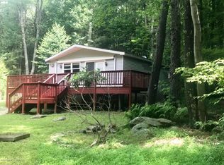 6 Dover Dr, Newfoundland, PA 18445