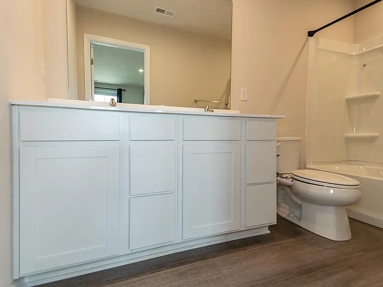 472 Roberta Dr — Photo 26