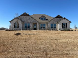 810 Valley Ridge Rd, Van Alstyne, TX 75495