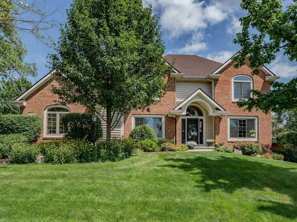 2306 Longleaf Dr, Fort Wayne, IN 46814