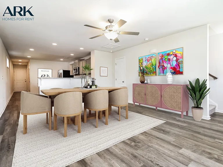 312 Noble Ln — Photo 4