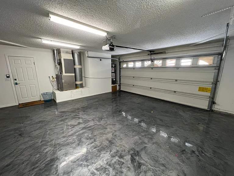 590 W Pico Rd — Photo 11