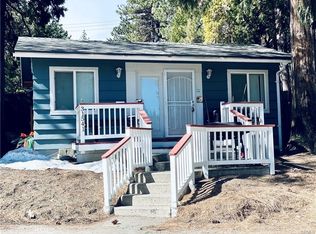 31541 Hilltop Dr, Running Springs, CA 92382