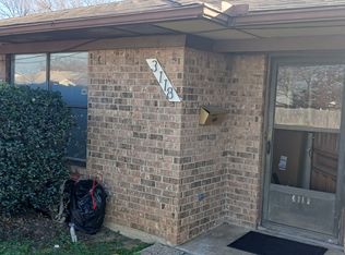 3118 Conflans Rd, Irving, TX 75061