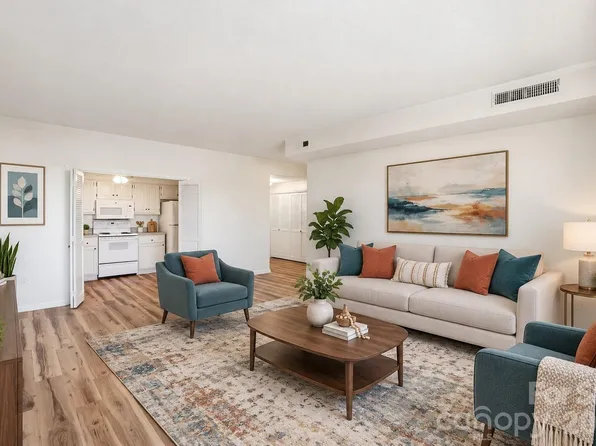1300 Reece Rd APT 312, Charlotte, NC 28209