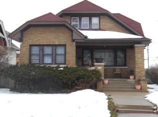 2720 N 52nd St, Milwaukee, WI 53210