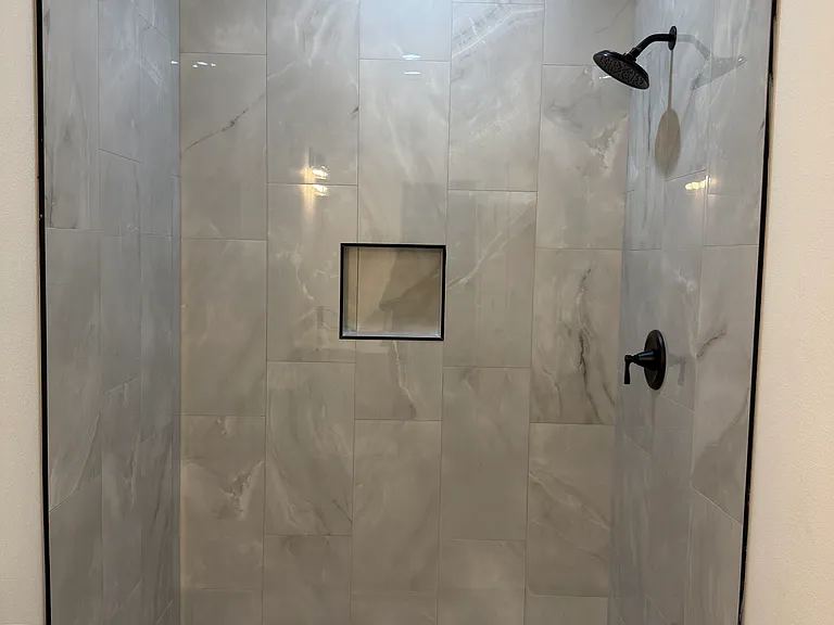 690 Shell St — Photo 5