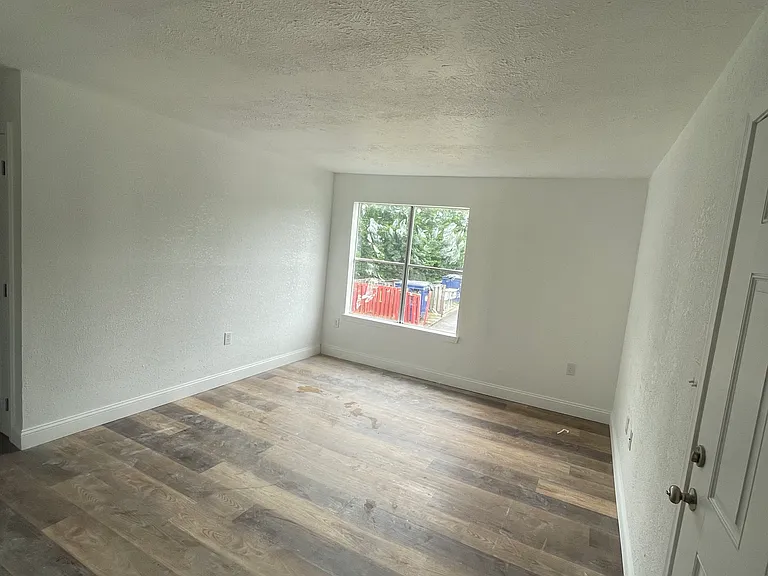 200 Colonial Hts #A1 — Photo 2