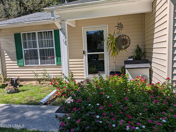 2nd image of 70 Blacksmith Circle