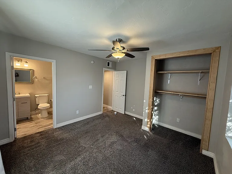 3221 E Bellevue St #A — Photo 16