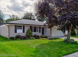 39735 Wales St, Canton, MI 48188