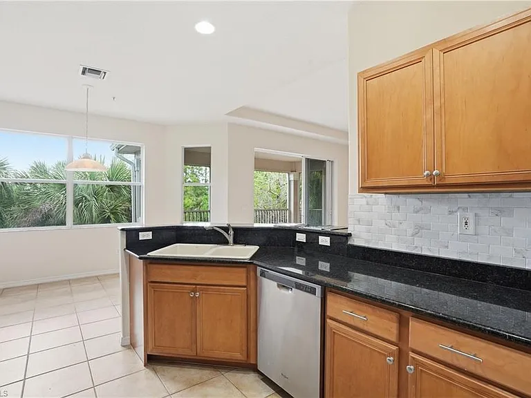 12854 Carrington Cir #7 — Photo 13
