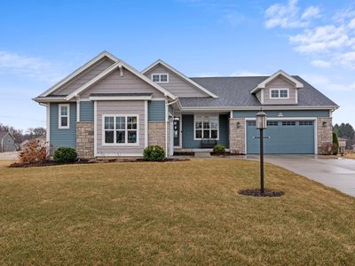N61W21641 Masters DRIVE, Menomonee Falls, WI, 53051