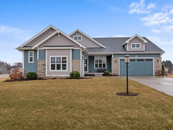N61W21641 Masters DRIVE, Menomonee Falls, WI 53051