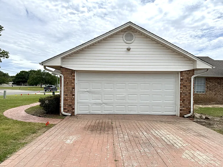 427 N Rockford Pl — Photo 41