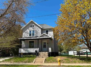 1120 Otter Ave, Oshkosh, WI 54901