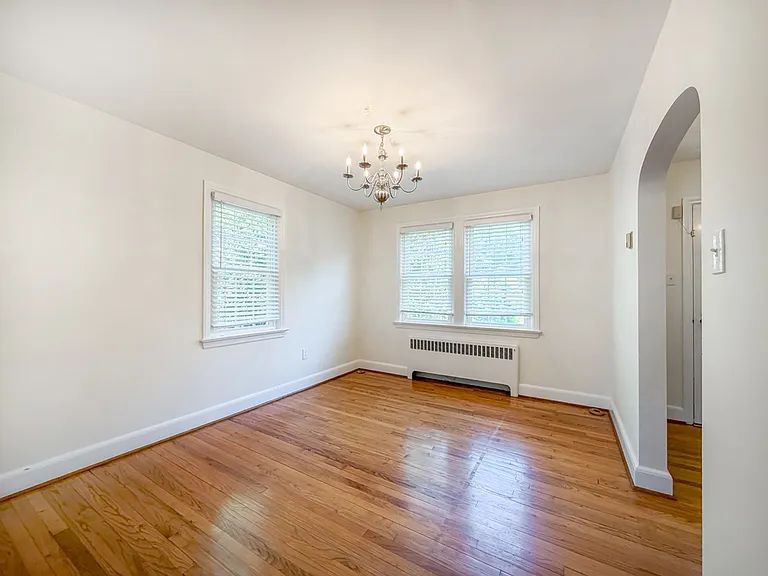 1237 Pine Grove Rd — Photo 9