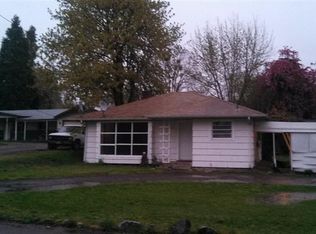 1417 Maple Ln, Grants Pass, OR 97527