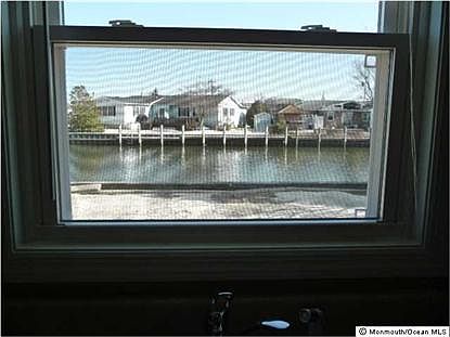 3rd image of 35 Clarkson Dr