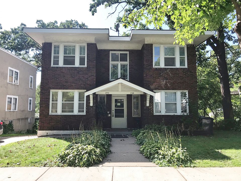 1st image of 240 Bedford St SE #4