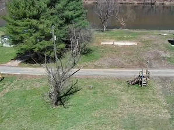 River Vw E, Independence, VA 24348