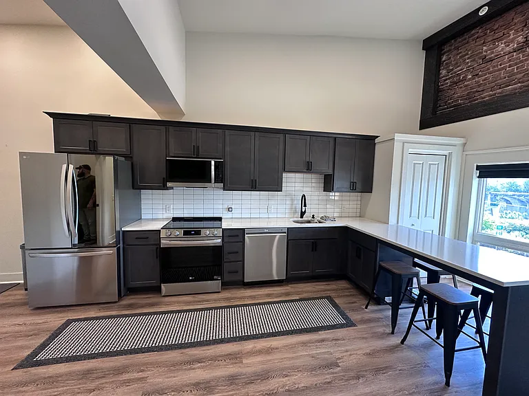 157 N Main St #202 — Photo 4