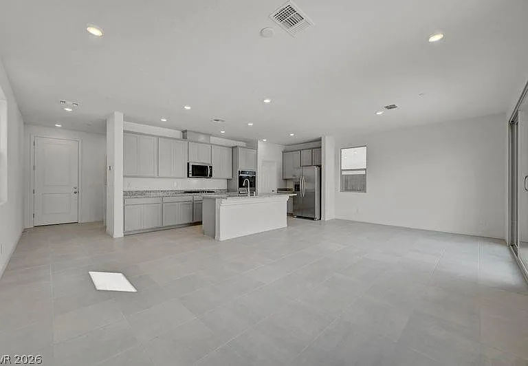 1550 Rock Kestrel St — Photo 17