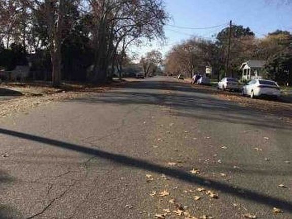 Exterior Neighborhood (street photo)