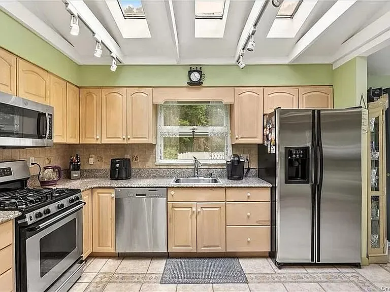 37 Overlook Rd — Photo 22