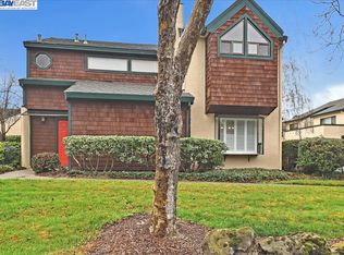102 Ironwood Rd, Alameda, CA 94502