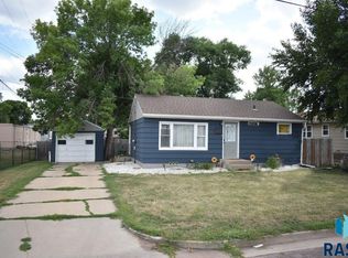 2209 W 1st St, Sioux Falls, SD 57104