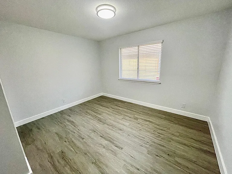 105 David Dr — Photo 14